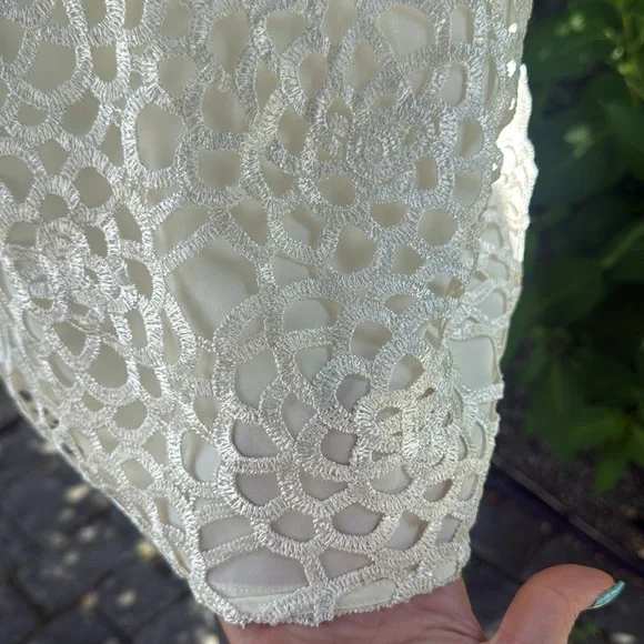 Charming Charlie sleeveless lace/crocheted knit tank - Picture 3 of 4